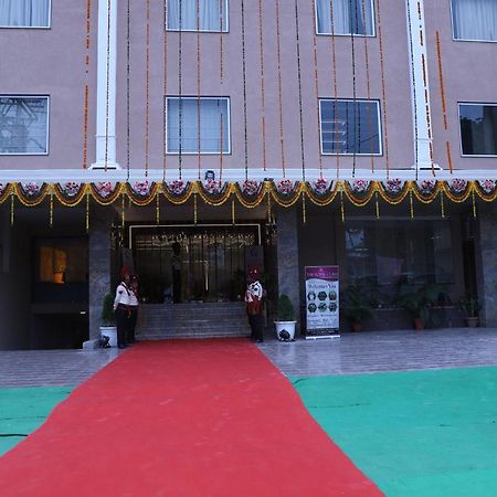 The Royal Class Hotel Gwalior Exterior photo