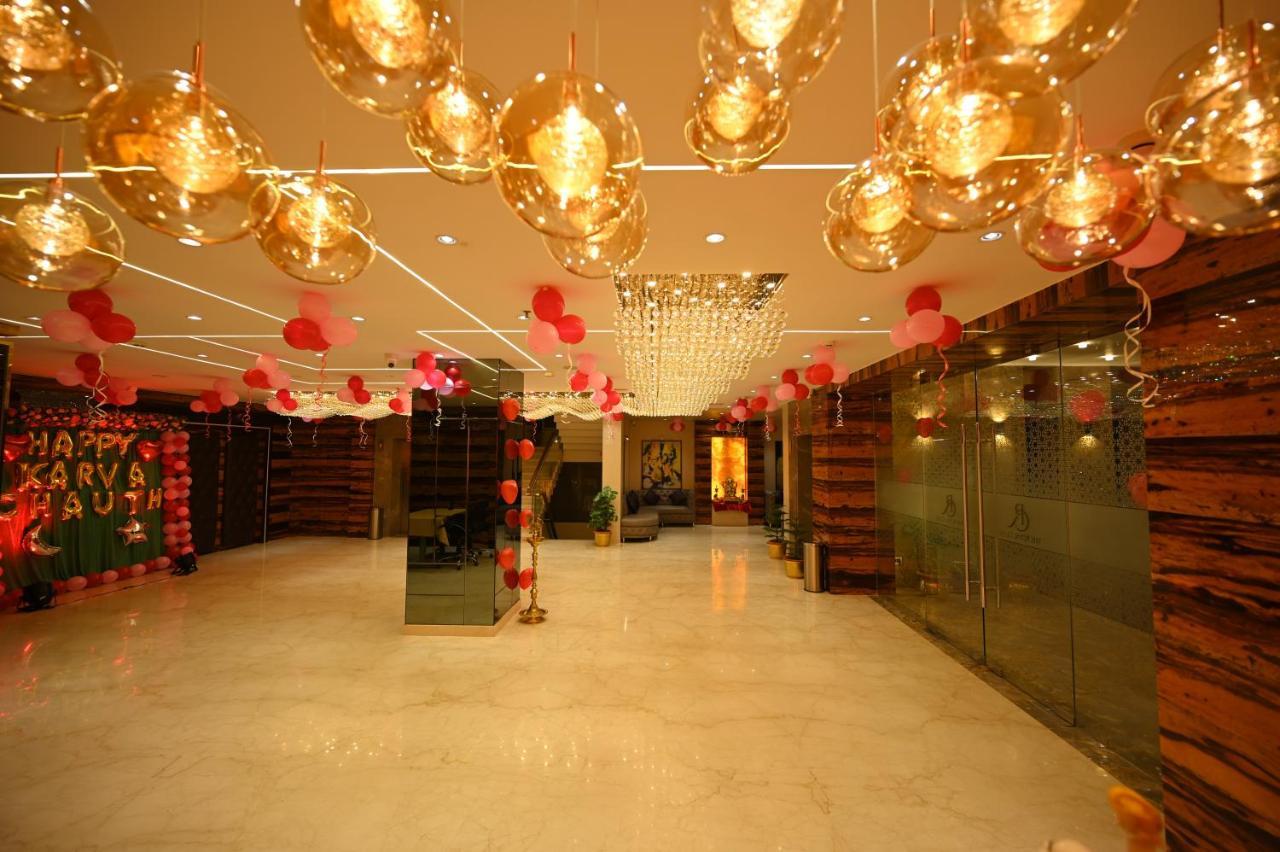 The Royal Class Hotel Gwalior Exterior photo
